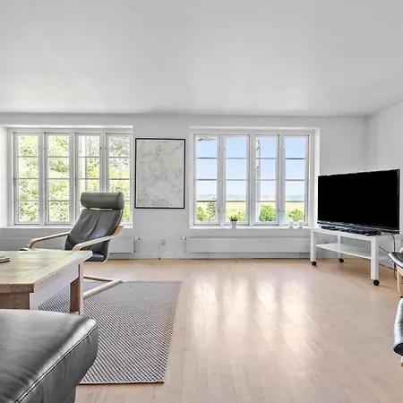 4 Bedroom Amazing In *