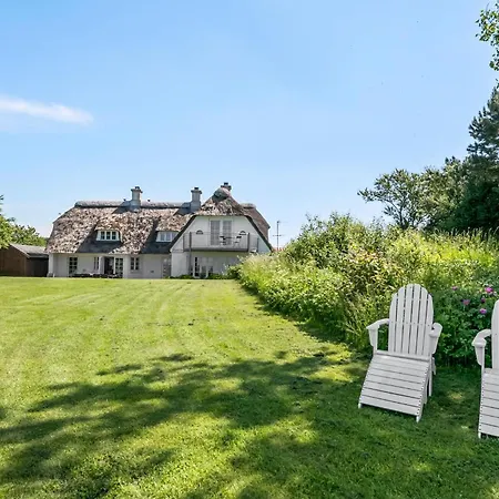 4 Bedroom Amazing In Assens